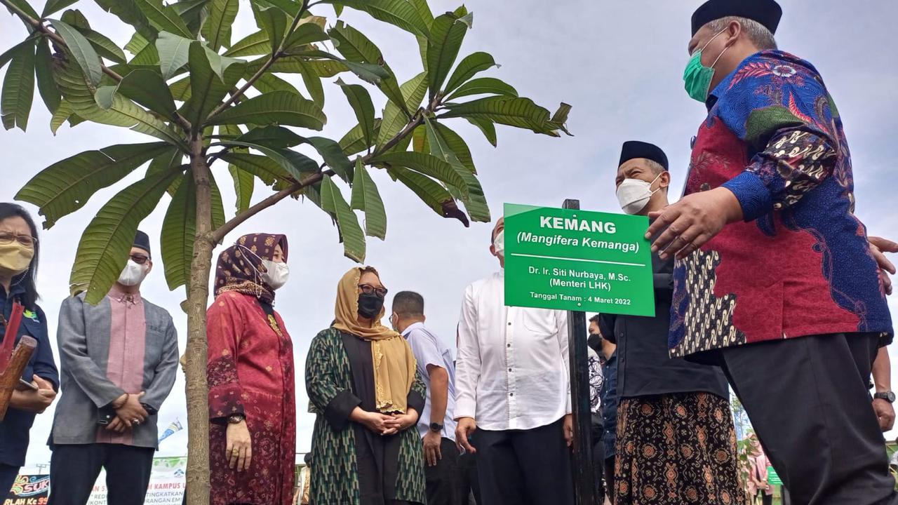 Putri Gusdur Apresiasi Green Campus di UIN Raden Fatah Palembang