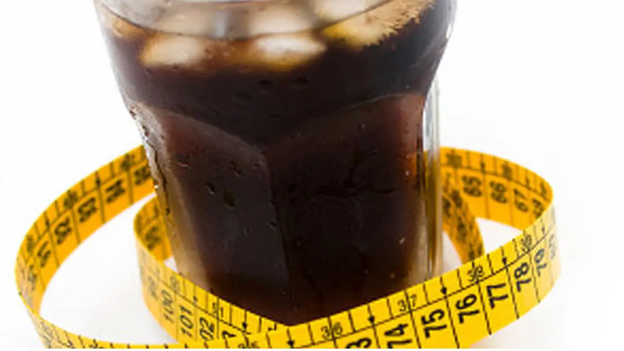 Minum Soda Diet, Lingkar Pinggang Malah Bertambah