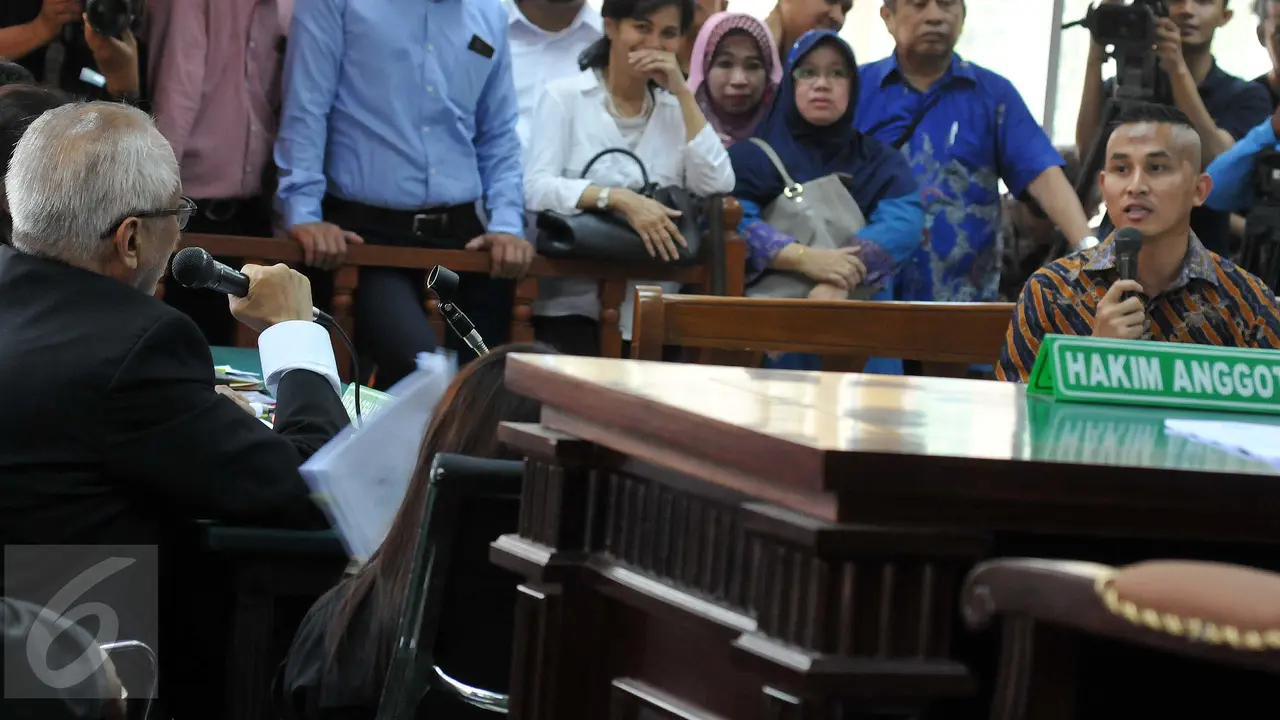20151104-Kasus Suap PTUN Medan, Anak Didik Jadi Saksi OC Kaligis-Jakarta
