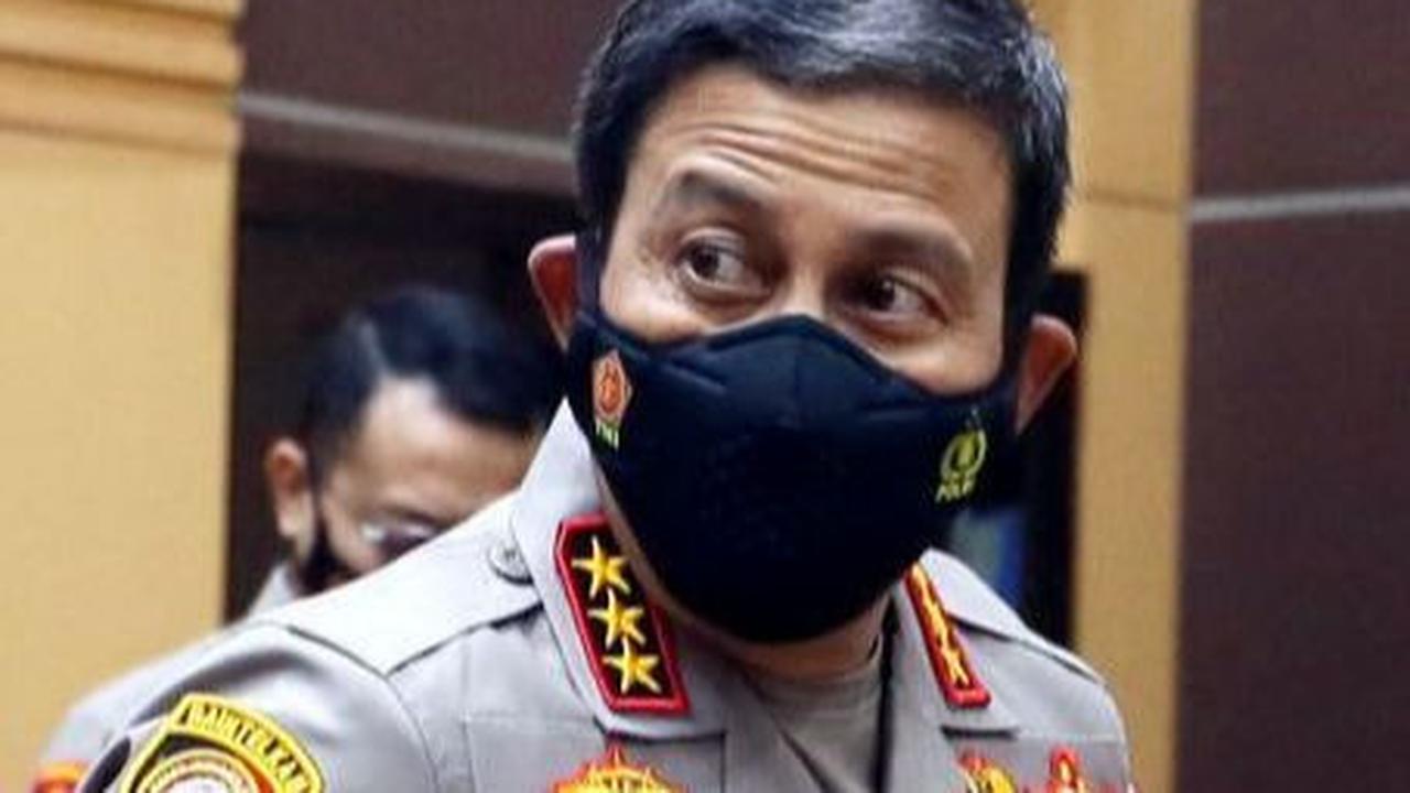 Sampai saat ini ada 14 sosok jenderal bintang tiga yang tersebar di dalam struktur organisasi dalam Polri maupun diluar Polri.