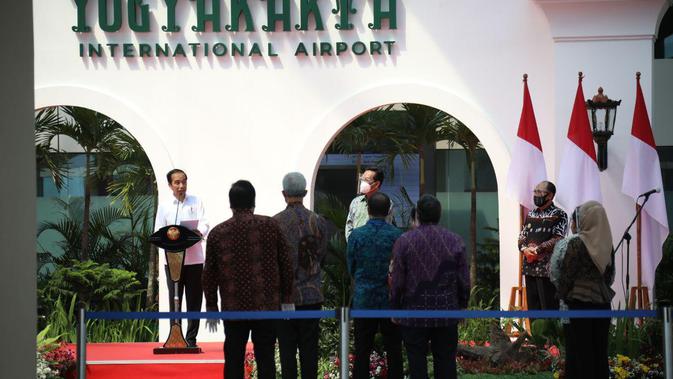 Presiden Jokowi meresmikan Tower baru AirNav Indonesia yang berada di Yogykarta International Airport (YIA)