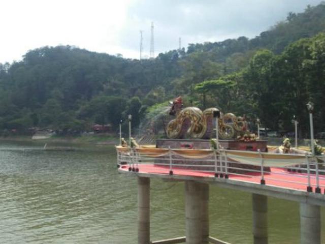 Mentari Pagi Dan Legenda Naga Di Tepi Telaga Ngebel Ponorogo Regional Liputan6 Com