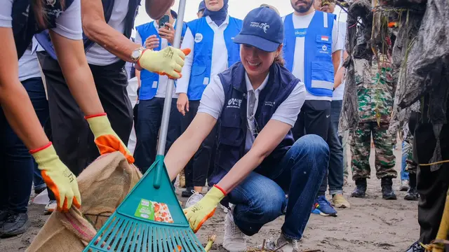 Mengapa Pantai Parangtritis Jadi Lokasi Peluncuran Gerakan Wisata Bersih Kemenpar?