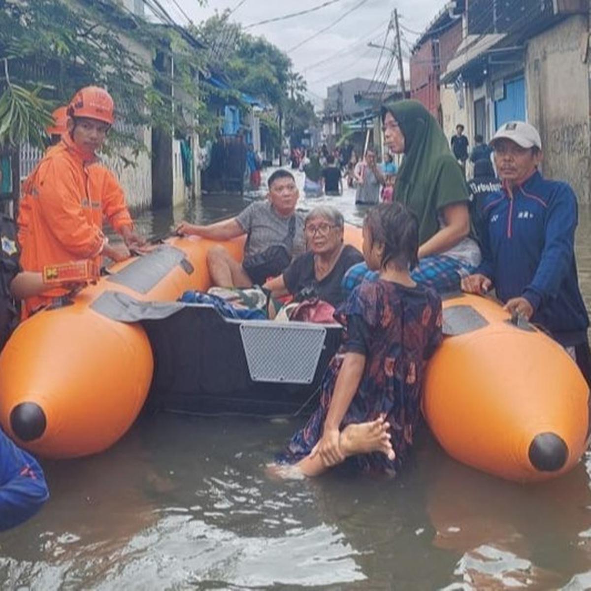 Banjir Jakarta Barat: 43 RT Terendam, SDA Kerahkan Ratusan Pompa