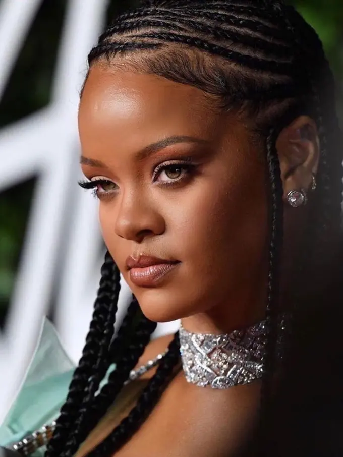 [Fimela] Rihanna