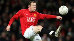 Striker MU, Wayne Rooney, saat berusia 18 tahun dikabarkan pernah berhubungan seks dengan wanita berusia 48 tahun. Pada 2010, Rooney juga sempat dikabarkan berselingkuh. (AFP/Andrew Yates)
