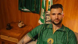 Matheus Fornazari Resmi Berseragam PSS, Striker Berpostur 2,03 Meter Andalan Baru Super Elang Jawa