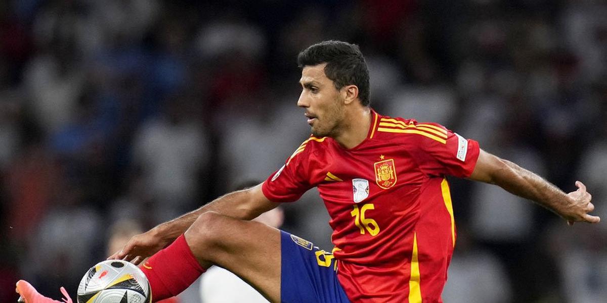 Viral Bocoran Klasemen Akhir Ballon d'Or 2024: Rodri atau Vinicius Junior yang Bakal Jadi Pemenang?
