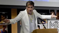 Milo Yiannopoulos, tokoh sayap kanan yang juga editor senior Breitbart (Associated Press)