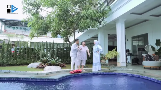 Halaman Rumah Irish Bella dan Haldy Sabri (Foto: YouTube Has Entertainment)