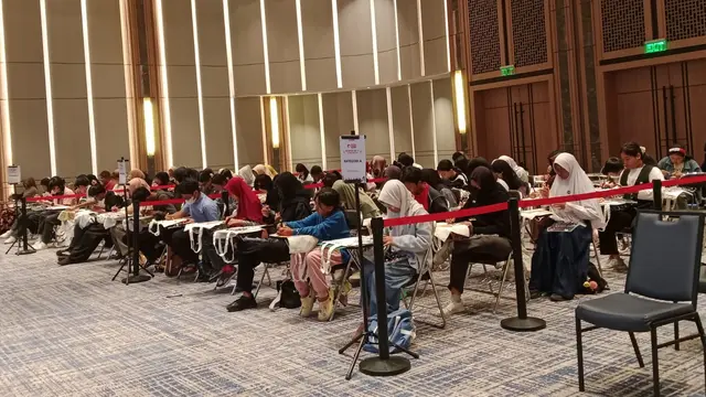 Kompetisi Menggambar Teknik Freestyle Pakai Spidol Akrilik, Peserta Bebas Tuangkan Imajinasi di Tas Kanvas hingga Cangkir