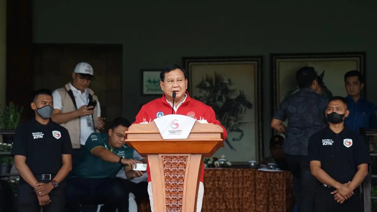 Menteri Pertahanan Prabowo Subianto menghelat pertandingan sepak bola U-16 bertema Nusantara Open 2022.