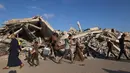 Kantor Hak Asasi Manusia PBB mengungkap sedikitnya 503 pencari bantuan Palestina telah tewas dan 3.000 lainnya terluka akibat tembakan Israel di Gaza sejak 27 Mei 2025. (Eyad BABA/AFP)