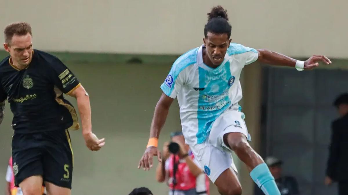 Hasil BRI Super League: Gokil! PSBS Habisi Bhayangkara FC 4-1