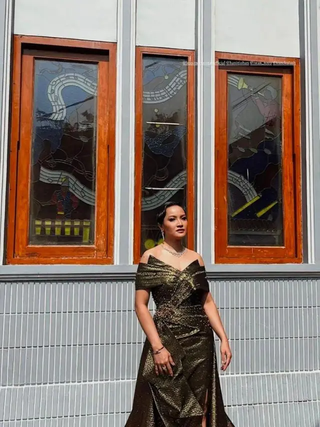 Lea Simanjuntak di pernikahan Fritz Hutapea (instagram.com/rikkisi)