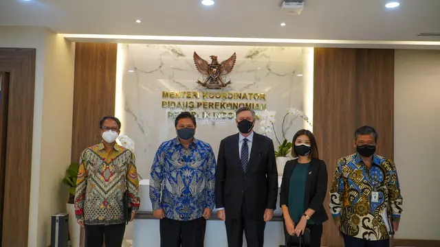 Menteri Koordinator Bidang Perekonomian Airlangga Hartarto bertemu dengan Duta Besar Selandia Baru untuk Indonesia H.E. Kevin Burnett ONZM. Pertemuan tersebut membahas prioritas Indonesia dalam Presidensi G20 tahun 2022. (Dok ekon.go.id)