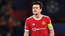 Pemain Manchester United, Harry Maguire melakukan selebrasi setelah mencetak gol kedua timnya ke gawang Atalanta pada laga Grup F Liga Champions 2021/2022 di Old Trafford, Manchester, Inggris, 20 Oktober 2021 waktu setempat. Maguire sukses mencetak gol pada menit ke-75. Gol tersebut membangkitkan semangat Skuad Setan Merah hingga akhirnya Cristiano Ronaldo mengunci kemenangan 3-2 atas Atalanta. (AFP/Paul Ellis)
