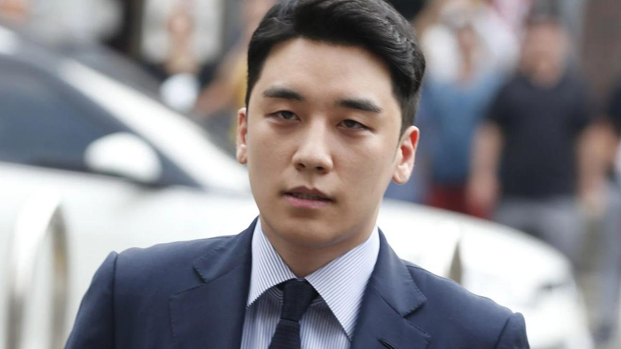 Namun, meskipun sudah menjalani hukuman, nama Seungri tetap menjadi sorotan publik.