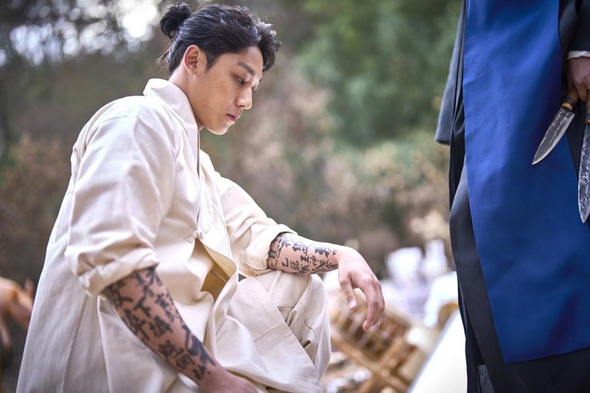Pulang Wamil Dapat Penghargaan, Si Ganteng Ini Langsung Jadi Aktor Terbaik di Directors Cut Awards