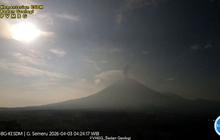 Gunung Semeru Erupsi Empat Kali Pagi Ini, Kolom Letusan Capai 1.200 Meter