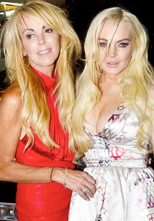 Dina dan Lindsay Lohan