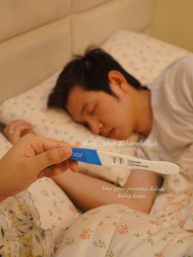 Istri Dennis Lim Hamil