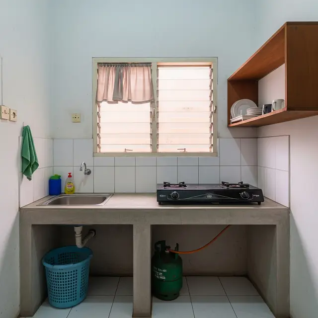 9 Model Dapur Rumah Kontrakan Sempit 1,5x2 Meter dengan Meja Cor Sederhana