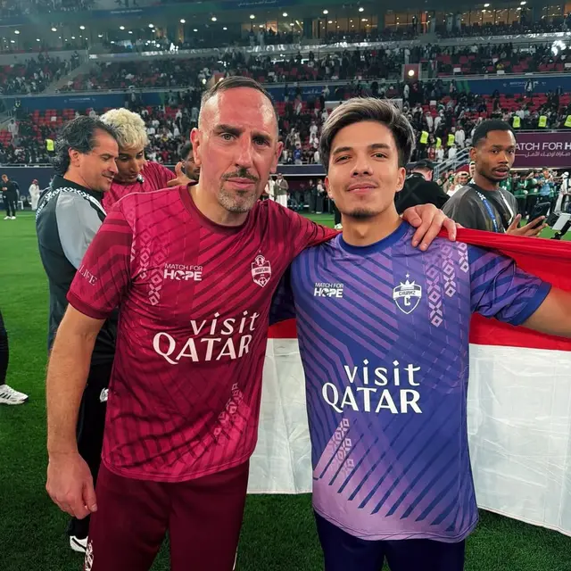 Atta Halilintar Bersama Pesepak Bola dan Youtuber Dunia