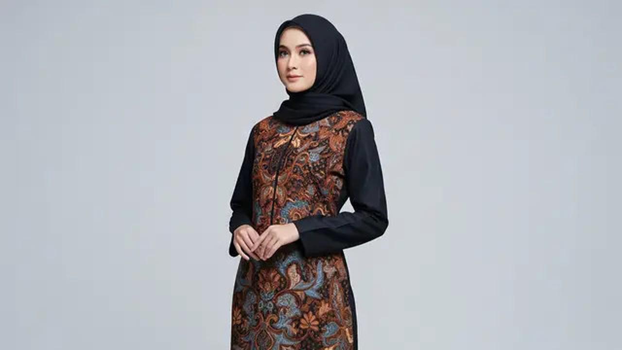 7 Model Gamis Batik Kombinasi Kain Polos Tren 2025, Tampil Anggun dan Modern