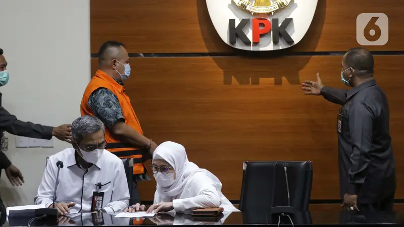 FOTO: KPK Kembali Tahan Tersangka Korupsi Pengadaan Tanah Jakarta