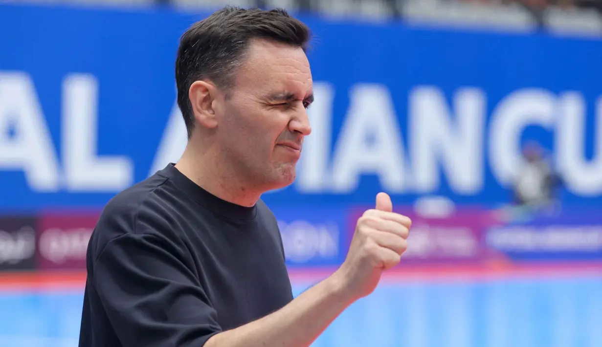 Pelatih Timnas Futsal Indonesia, Hector Souto Vazquez usai memimpin skuad Garuda bertanding melawan Irak pada laga penyisihan Grup A Piala Asia Futsal 2026 di Indonesia Arena, Kompleks Gelora Bung Karno, Senayan, Jakarta, Sabtu (31/1/2026). (Bola.com/Bagaskara Lazuardi)