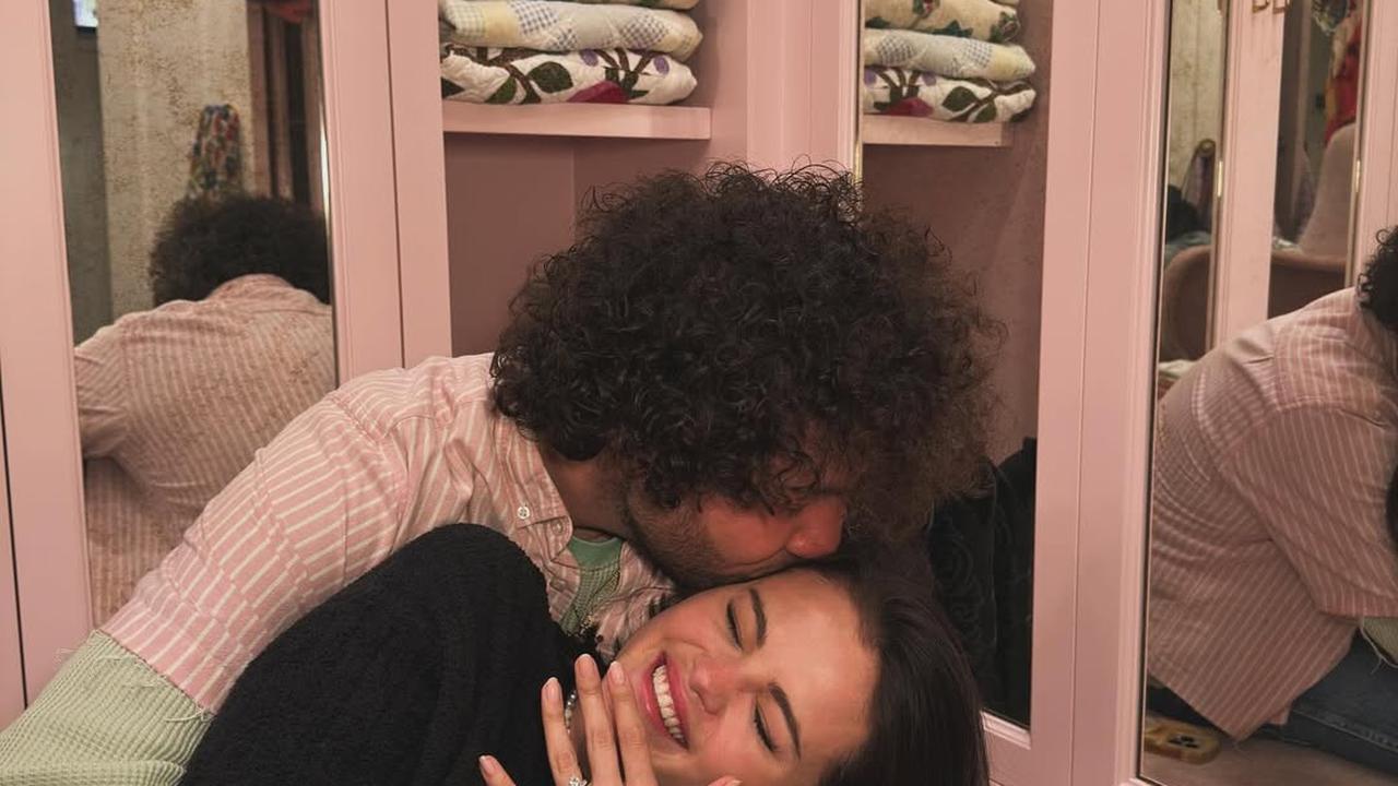 Profil Benny Blanco, Produser Musik yang Baru Saja Melamar Selena Gomez