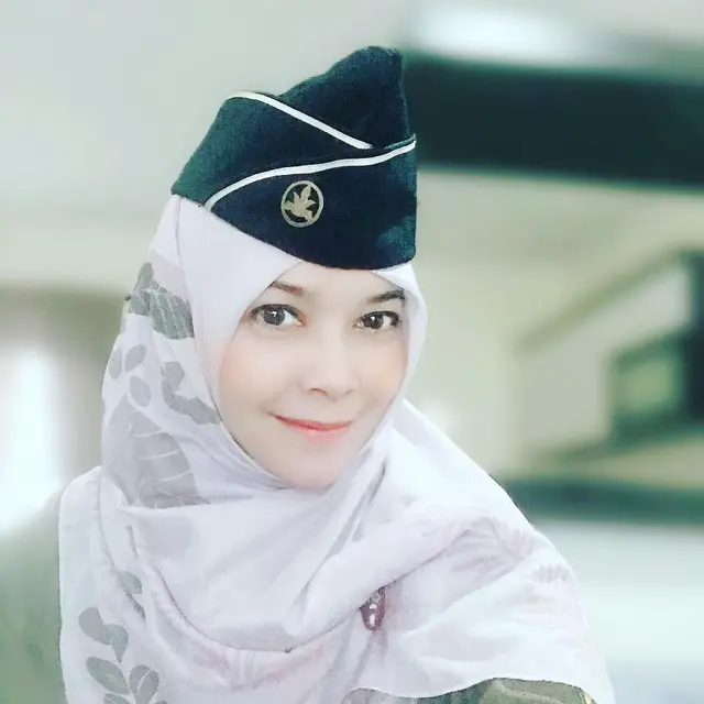 Lama Tak Muncul, Ini 6 Potret Terbaru Eksanti Artis Era 90an yang Awet Muda