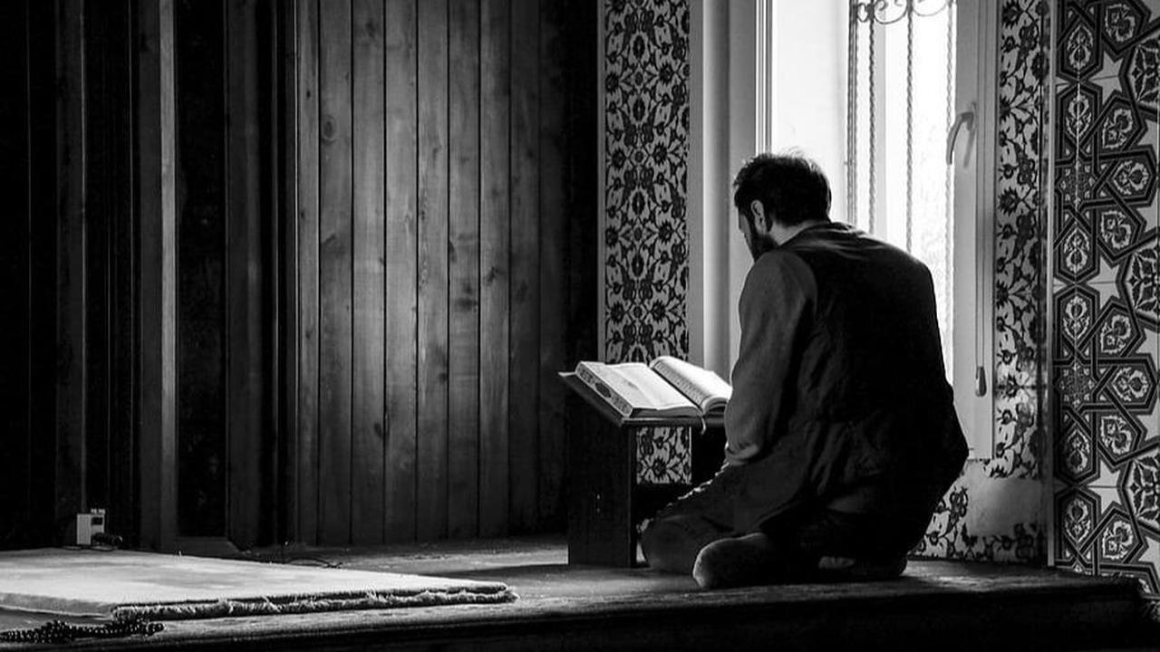 Doa Waqiah Latin dan Artinya, Ketahui Makna Suratnya