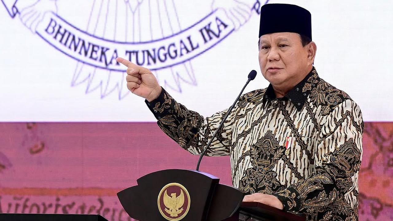 Kelakar Prabowo Minta Wartawan Keluar Sidang Kabinet: Orang Tua Bicara, yang Muda Tunggu di Luar