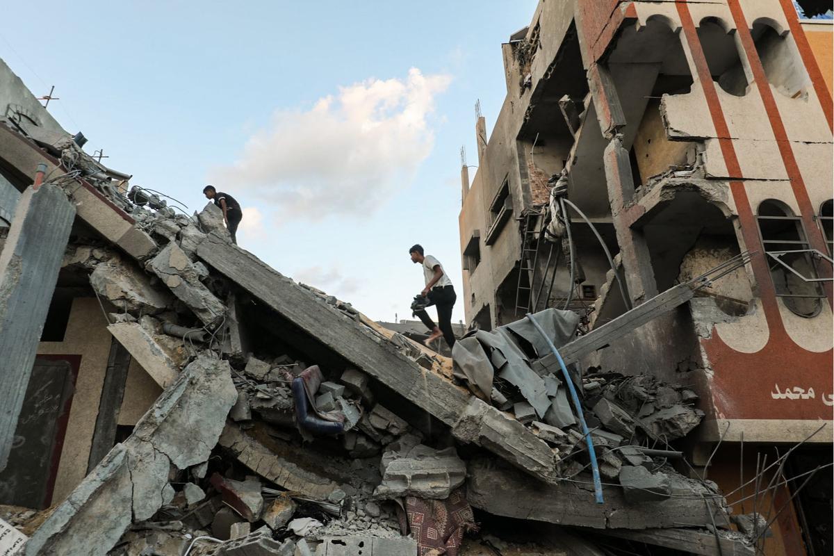 FOTO: Serangan Udara Israel di Gaza Tewaskan 85 Orang, Dunia Serukan Gencatan Senjata