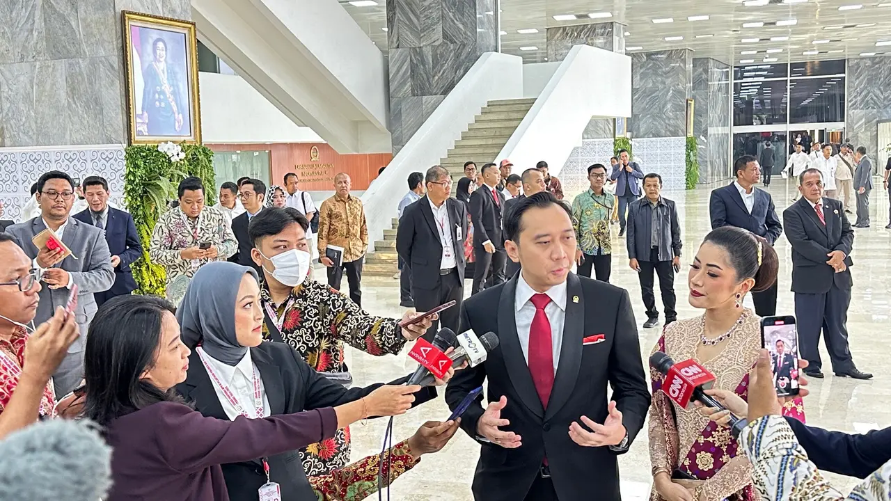 Wakil Ketua Majelis Permusyawaratan Rakyat (MPR) Edhie Baskoro Yudhoyono alias Ibas di Nusantara III DPR RI, Jakarta, Minggu (20/10/2024). (Liputan6.com/Nanda Perdana Putra)