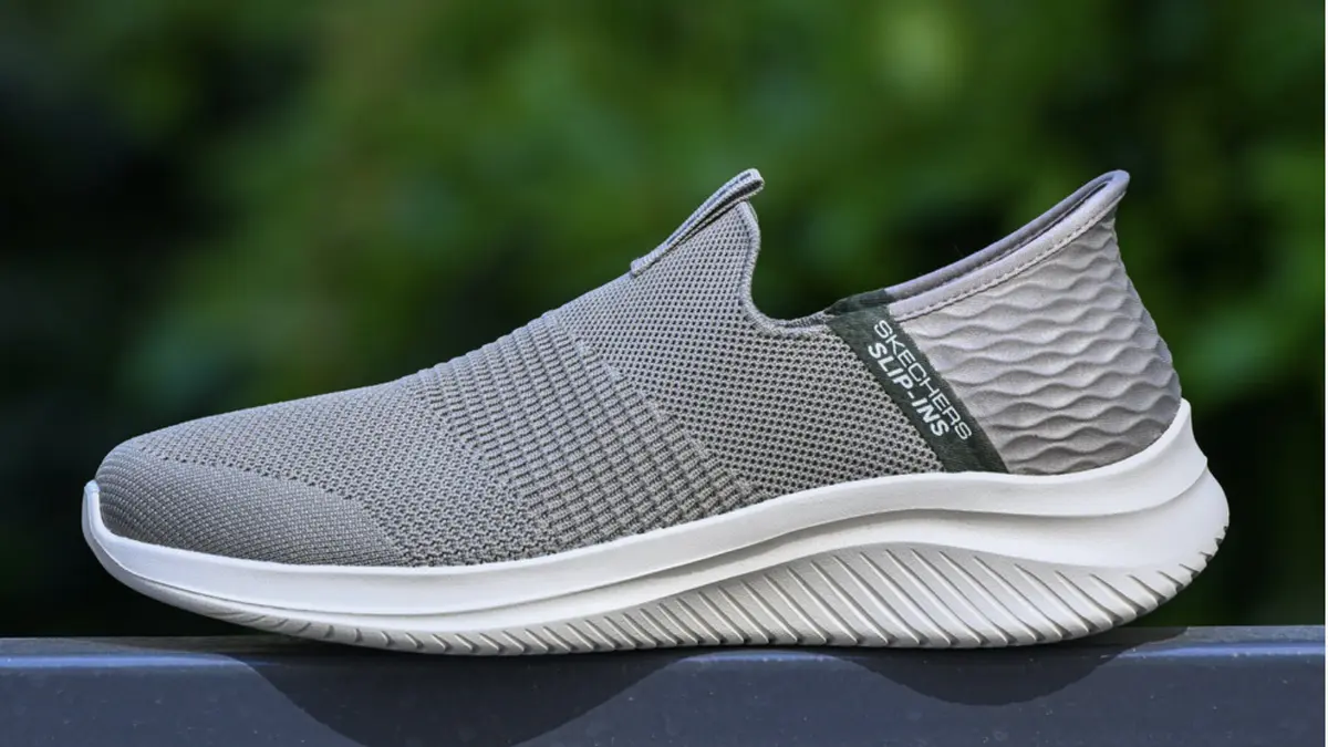 Skechers air cooled memory foam artinya online