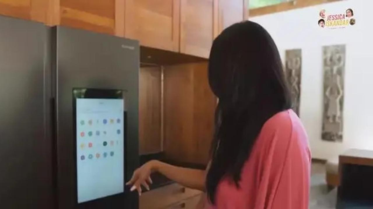 9 Potret Dapur Kayu di Rumah Indah Kalalo dengan Perpaduan Model Etnik dan Modern