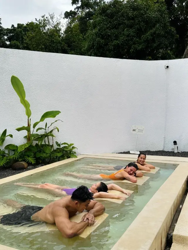 Pevita Pearce Liburan di Garut