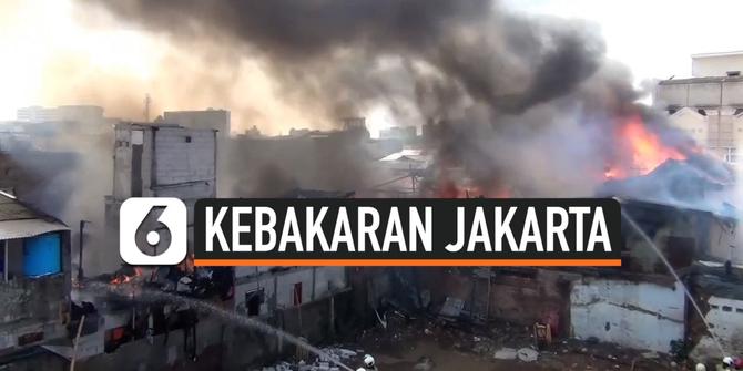 VIDEO: Kebakaran Rumah Semi Permanen Kawasan Kalibaru Jakpus