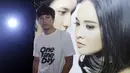 Di film terbaru, Jefri Nichol memerankan sosok pria tampan yang menjadi penipu. Ia juga berhasil memikat cewek blasteran Alana yang diperankan Michelle Ziudith. (Nurwahyunan/Bintang.com)