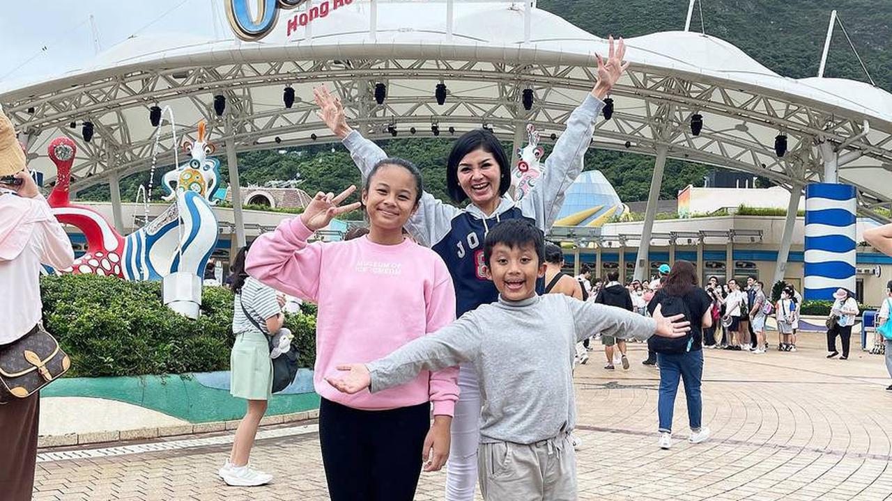 Sejak Suami Meninggal 3 Tahun Lalu, 8 Foto Intan RJ Jadi Super Mom Saat Momong 2 Anak-nya