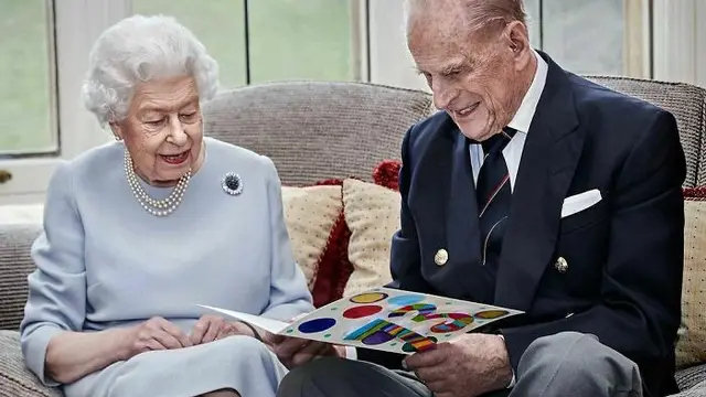 Kebersamaan Pangeran Philip dan Ratu Elizabeth II