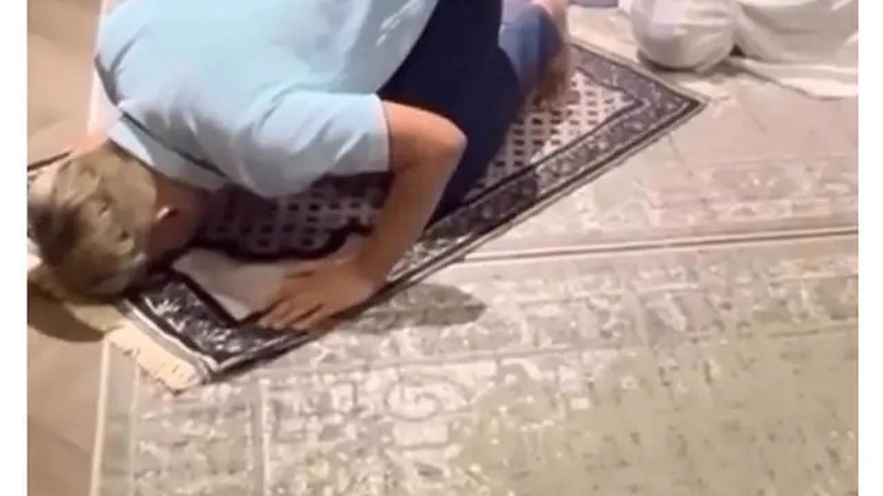 6 Potret Ruben Onsu Imami Salat Desy Ratnasari dan Putrinya, Bukber Puasa Syawal