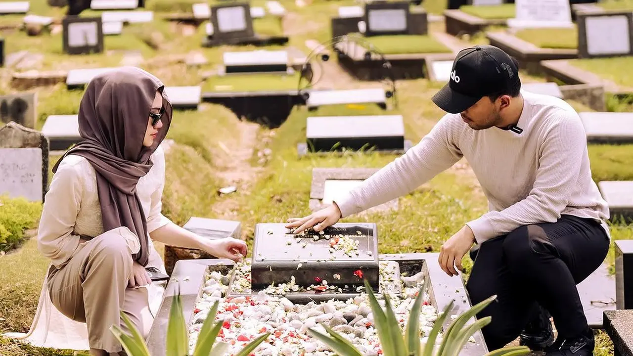 Thariq Halilintar dan Aaliyah Massaid.