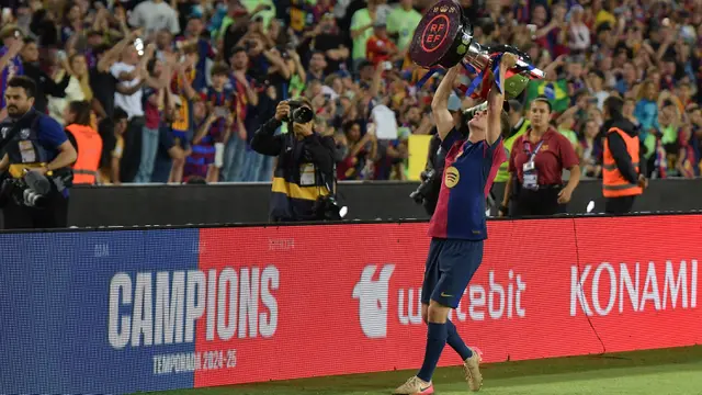 Kalah dari Villarreal, Barcelona Tetap Rayakan Gelar Juara LaLiga 2024/2025