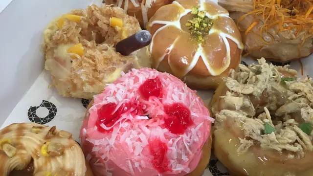 Donat Dough Darlings x Mamitoko