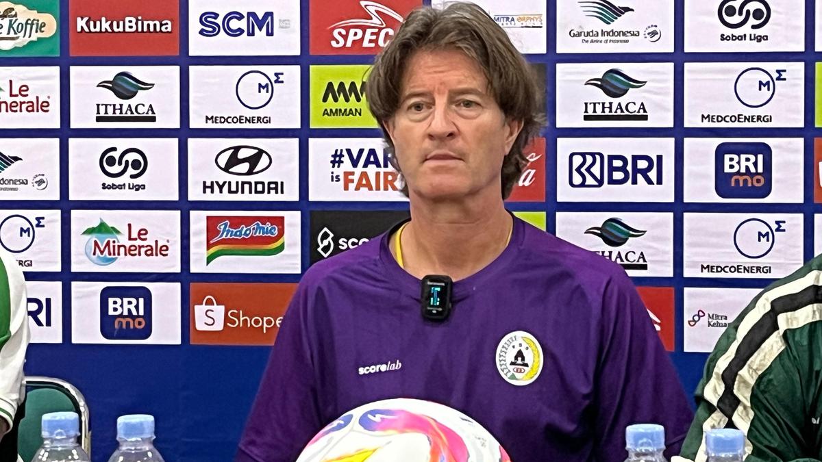 Pieter Huistra Sebut Duel PSS Sleman Vs PSM Makassar Jadi Laga Terpenting di BRI Liga 1 Musim Ini