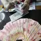 Teller menukarkan mata uang dolar ke rupiah di Jakarta, Jumat (2/2). Deputi Gubernur Senior BI Mirza Adityaswara mengatakan, posisi nilai tukar rupiah terhadap dolar Amerika Serikat yang berada di level Rp13.700 hingga Rp13.800.(Liputan6.com/Angga Yuniar)